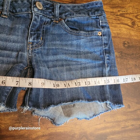 American Eagle Jeans Sz 2 Cut Off Shorts Low Rise Medium Dark Wash Stretch Denim - Picture 7 of 11